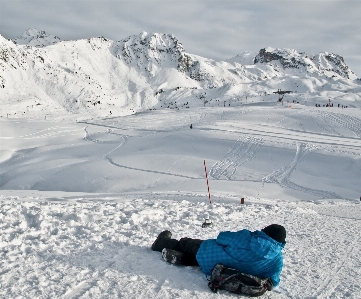 Foto Montanha neve inverno cadeia de montanhas
