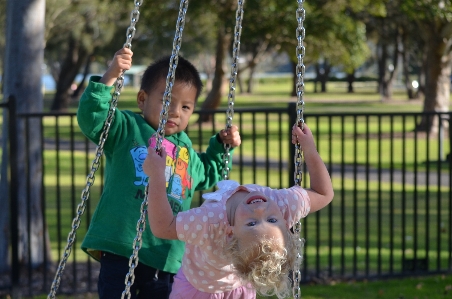 People play spring park Photo