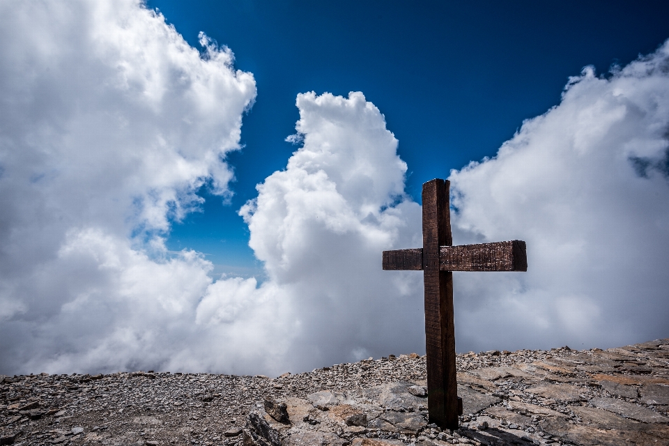 Paysage mer montagne nuage