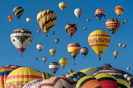 Foto Balon udara petualangan penerbangan