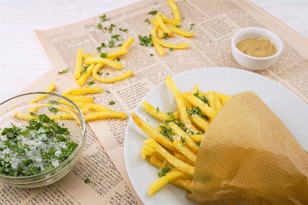 Newspaper dish meal food Photo