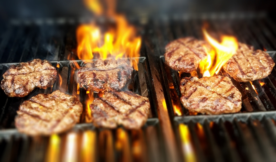 グリルする
 人間の行為
 食べ物 肉