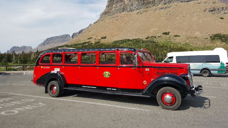 Parque nacional glaciar
 ônibus percorrer turistas
