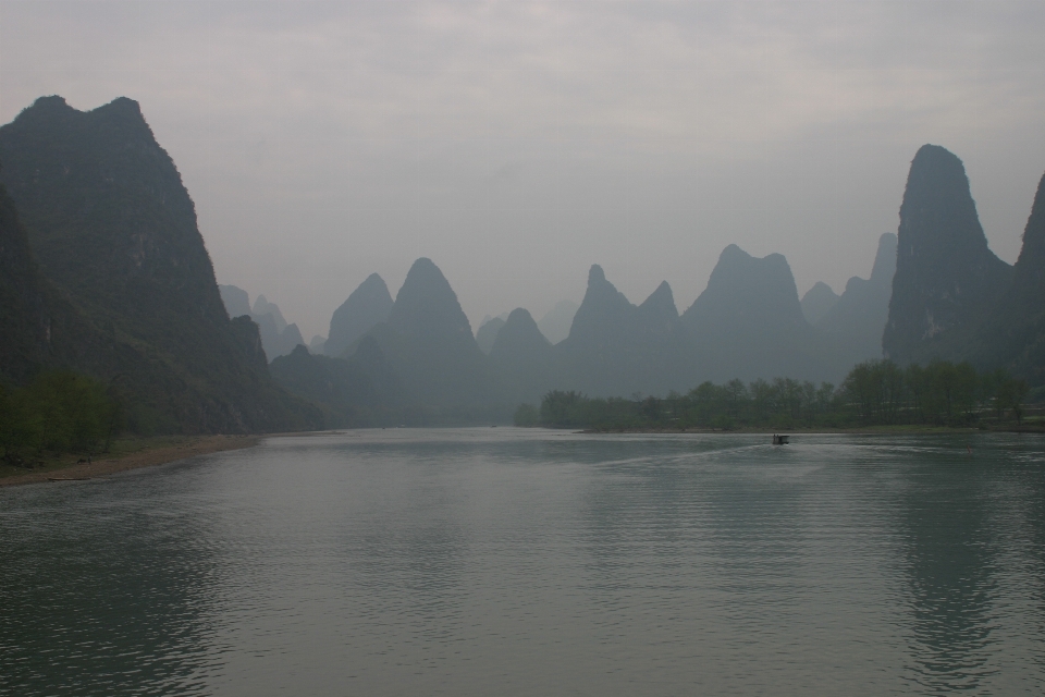 Mountainous landforms atmospheric phenomenon landform geographical feature