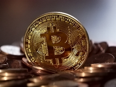 Foto Bitcoin uang terdesentralisasi maya