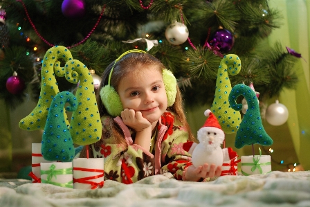 Tree play holiday child Photo