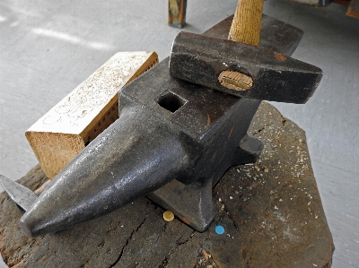 Work wood tool hammer Photo