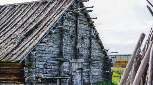 Wood countryside house roof Photo