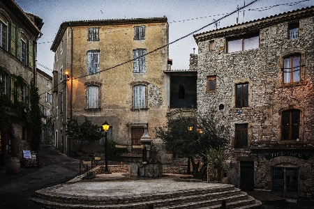 Architecture road street mansion Photo