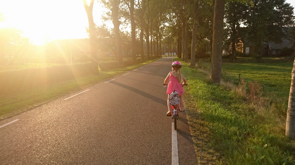 自然 人们 女孩 路