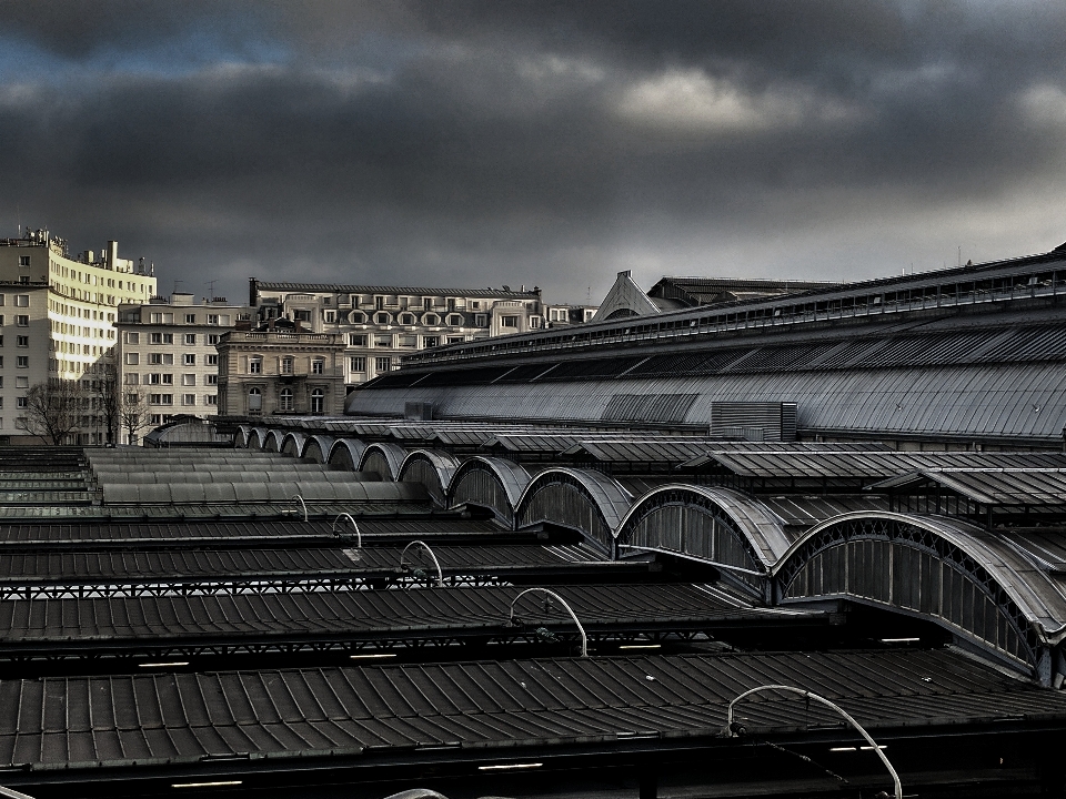 Noir et blanc
 architecture structure piste