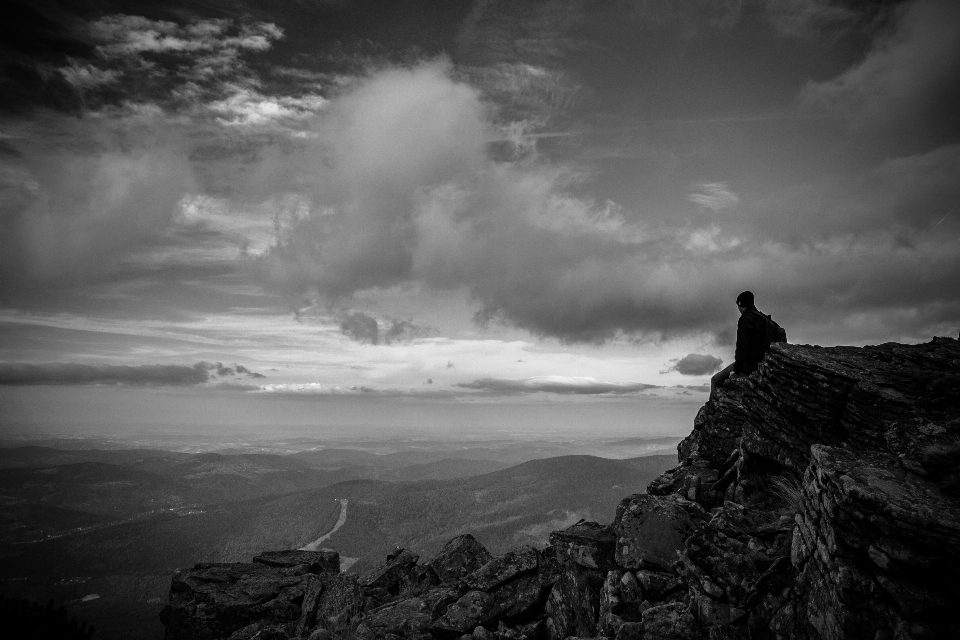 Hombre paisaje mar costa