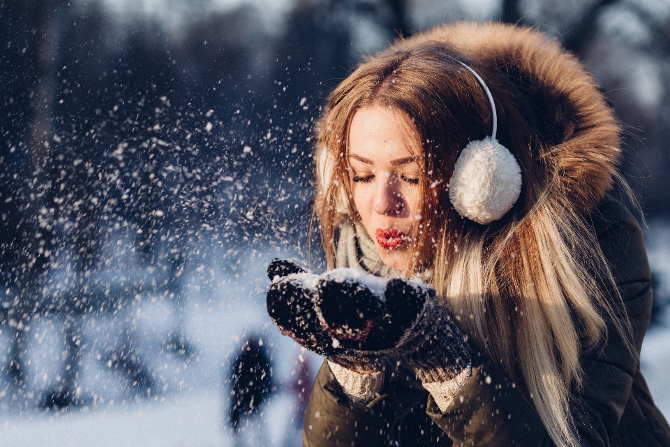 Nieve invierno mujer femenino