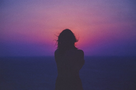 Hand sea horizon silhouette Photo