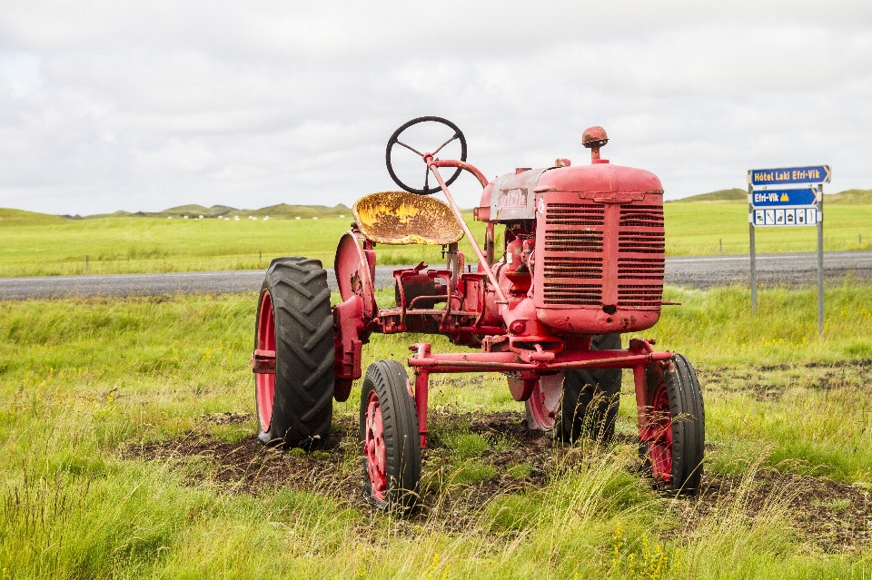 Grass tractor field farm