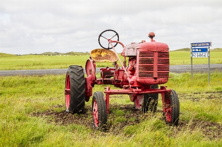 Photo Herbe tracteur champ cultiver