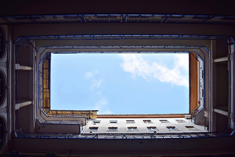 Cielo casa ventana balcón