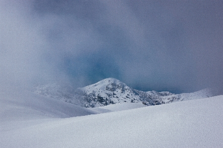 Foto Montaña nieve invierno nube