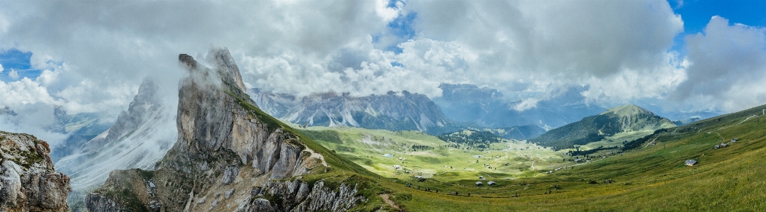 Foto Paesaggio natura rock selvaggia
