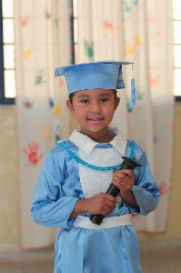 Foto Criança azul infantil pequena