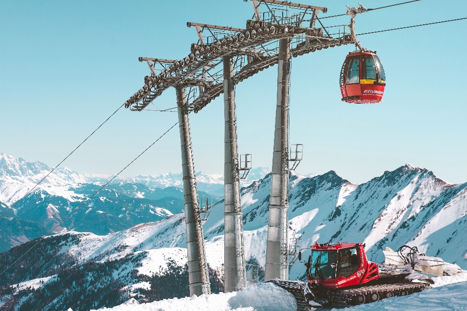 Berg schnee gebirge
 fahrzeug