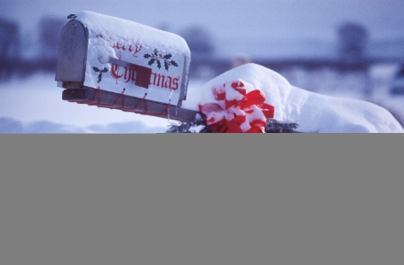 Foto Neve inverno caixa de correio fita