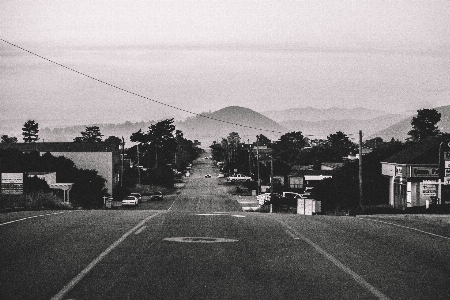 Foto Orizzonte bianco e nero
 strada