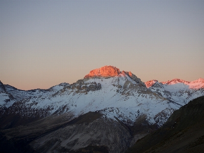 Foto Paisagem região selvagem
 montanha neve