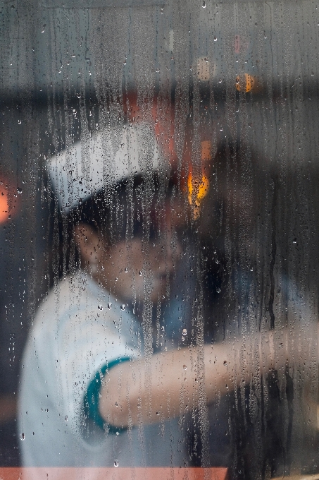 Agua nieve lluvia vaso