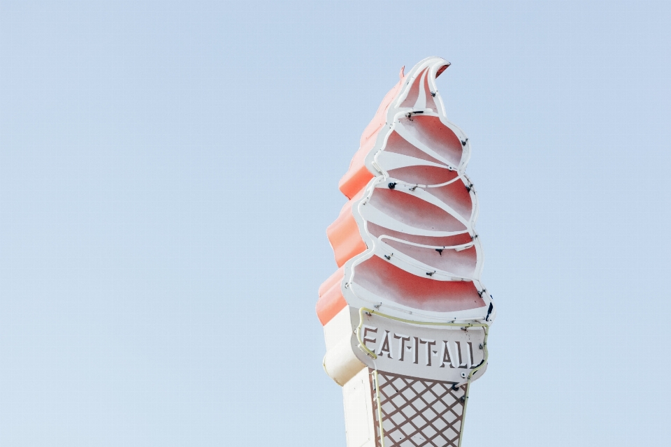 Nourriture véhicule la tour cornet de glace
