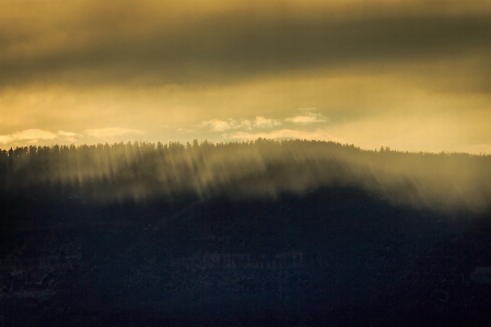 Nature horizon mountain light Photo