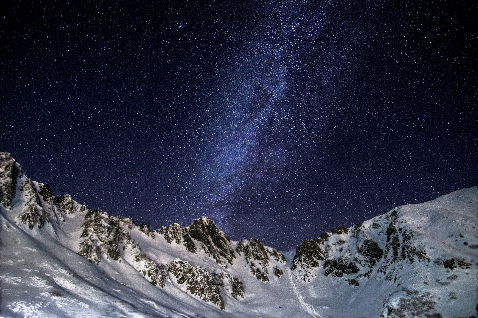 Snow night milky way atmosphere