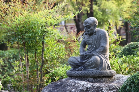 Foto Rock batu monumen patung