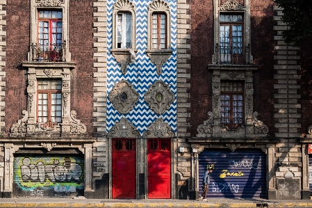 Photo Route rue fenêtre ville