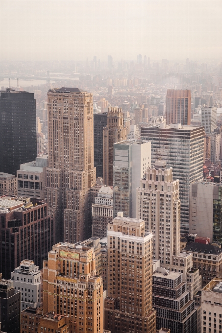 Die architektur horizont stadt wolkenkratzer