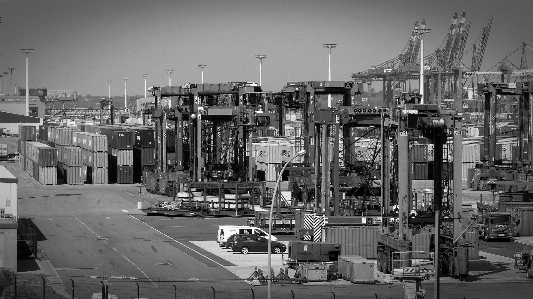 Black and white skyline traffic street Photo