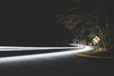 Foto Luz noite manhã dirigindo