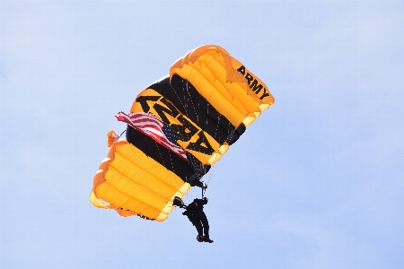 Yellow extreme sport parachute sports equipment Photo