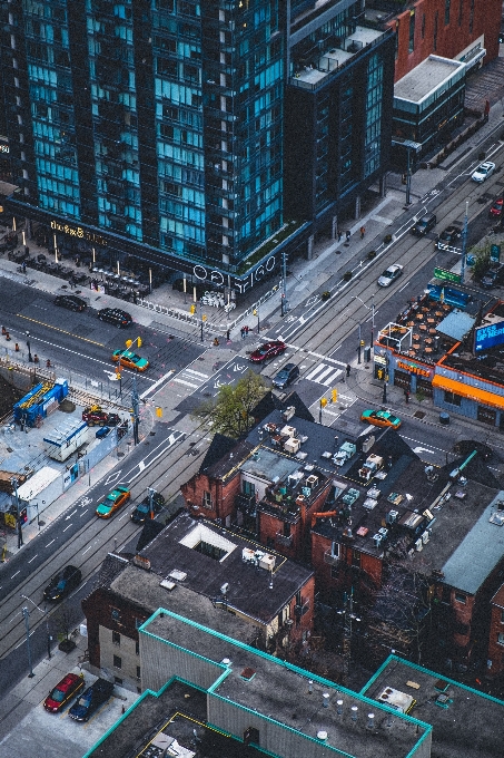 道 スカイライン 渋滞 街