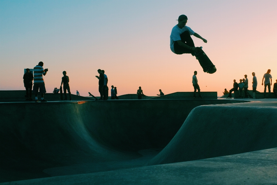 Fotografie skateboard fahren blau