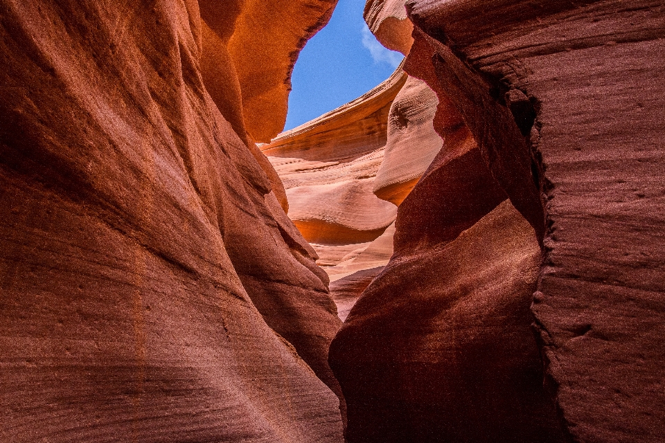 Rock sunlight formation canyon