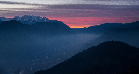 Wilderness mountain cloud sunrise Photo