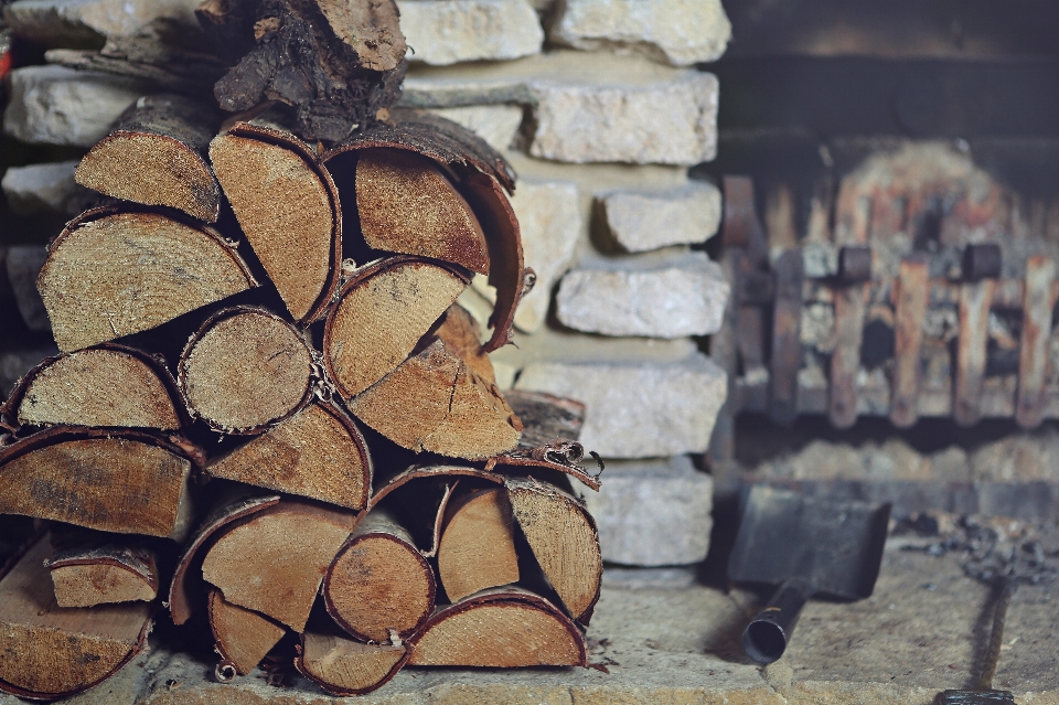 Madera muro registro chimenea