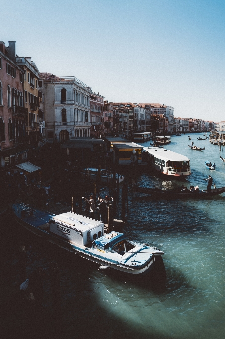 Mare acqua dock barca