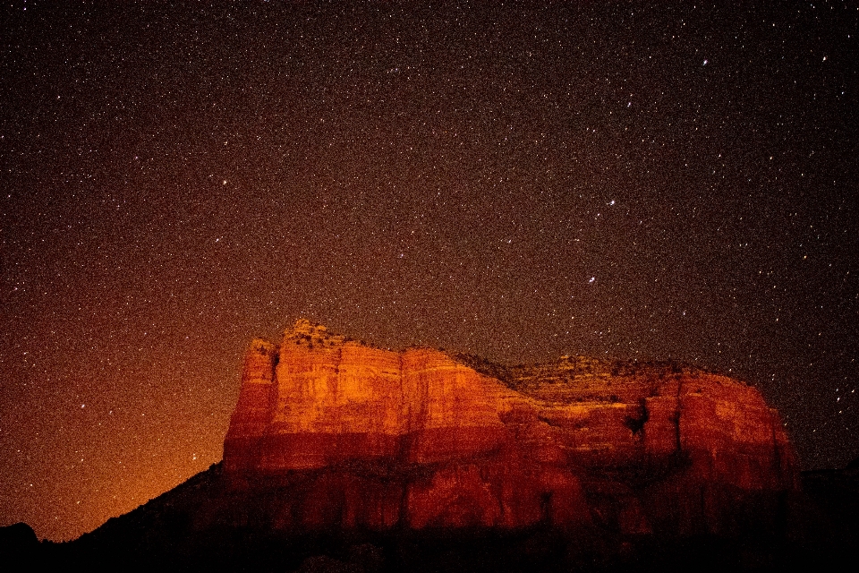 Montagne ciel nuit étoile