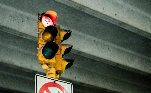 Licht verkehr signal gelb Foto