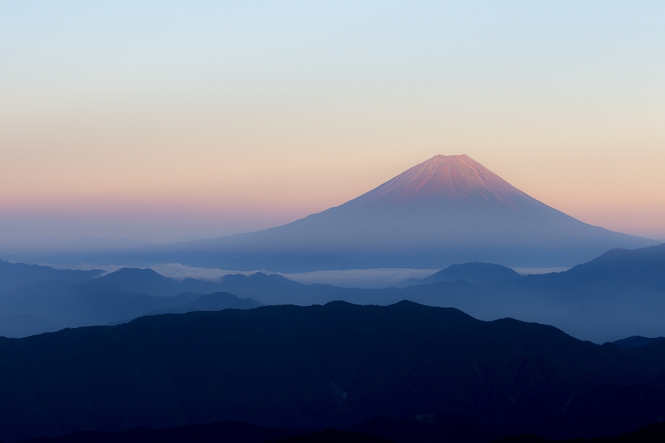 Landscape horizon mountain cloud