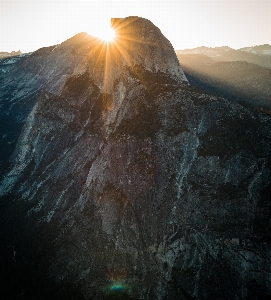 Foto Lanskap rock gunung langit