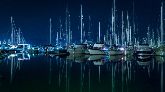 水 dock 空 ボート 写真