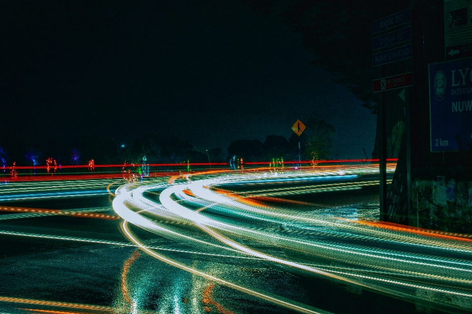 Lumière ciel nuit autoroute